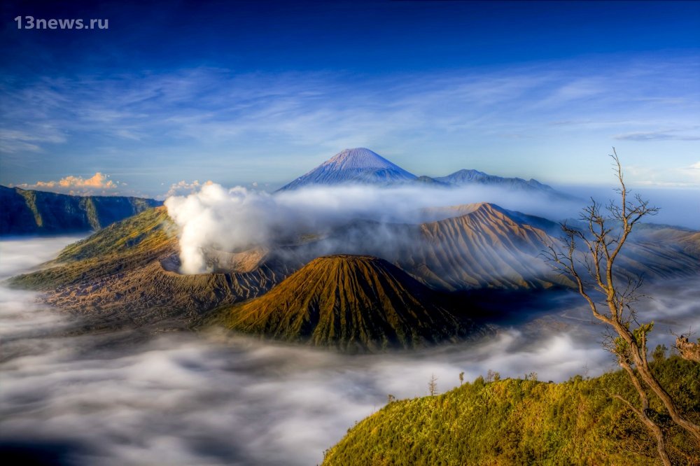 Власти Индонезии винят природные катаклизмы в туристическом спаде