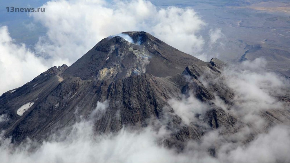 2 вулкана в России, которые могут быть опаснее Йеллоустоуна