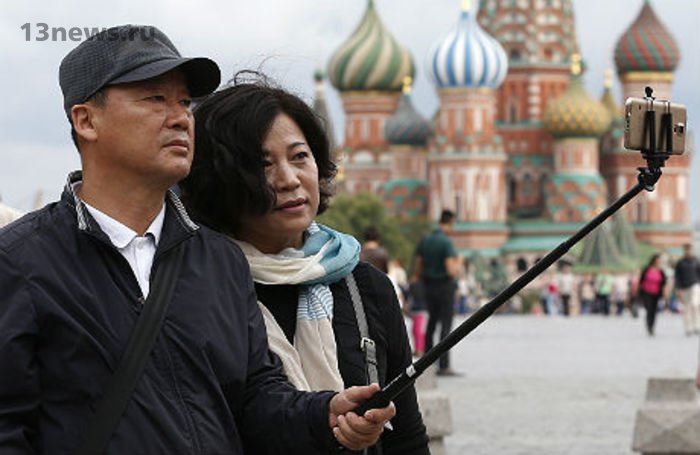 Число туристов из Китая в Москве и Петербурге выросло в два раза