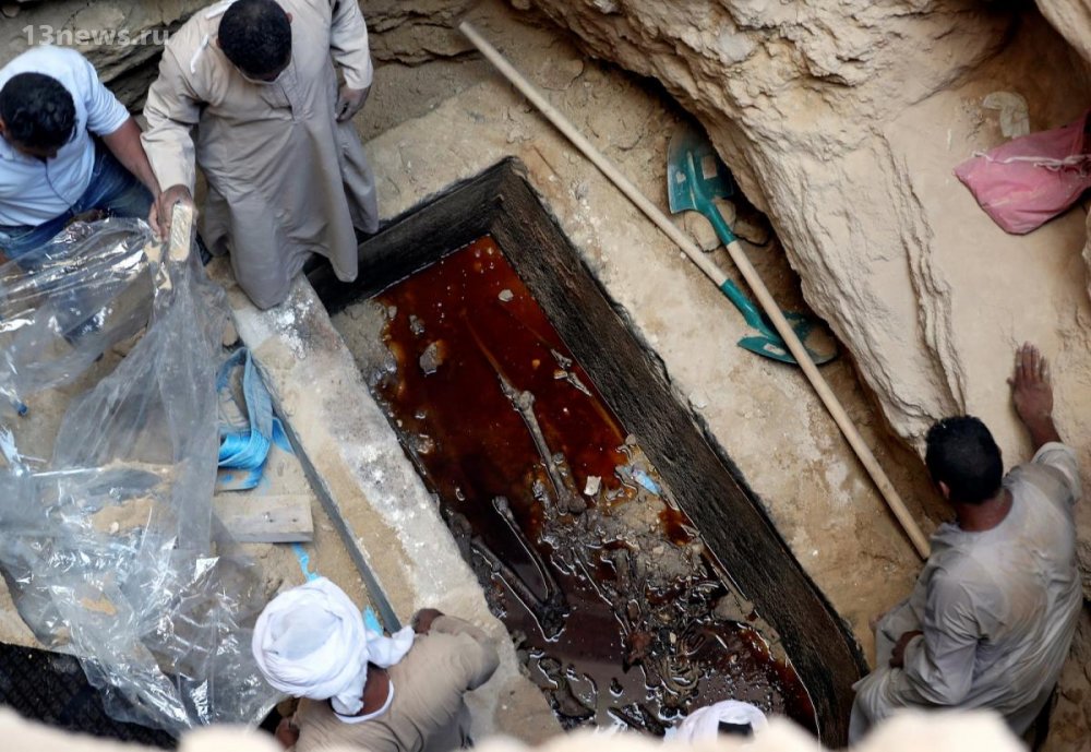 Эксперты по оккультизму предупредили, что археологи зря вскрыли найденный в Египте саркофаг