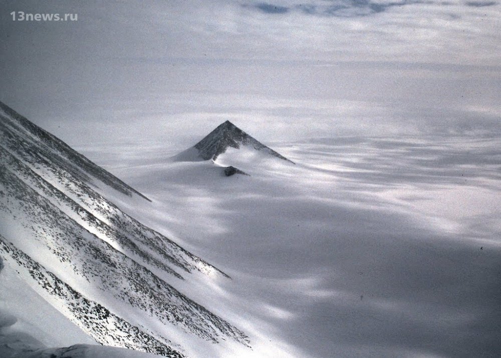 В Антарктиде нашли таинственную пирамиду и считают, что она внеземная