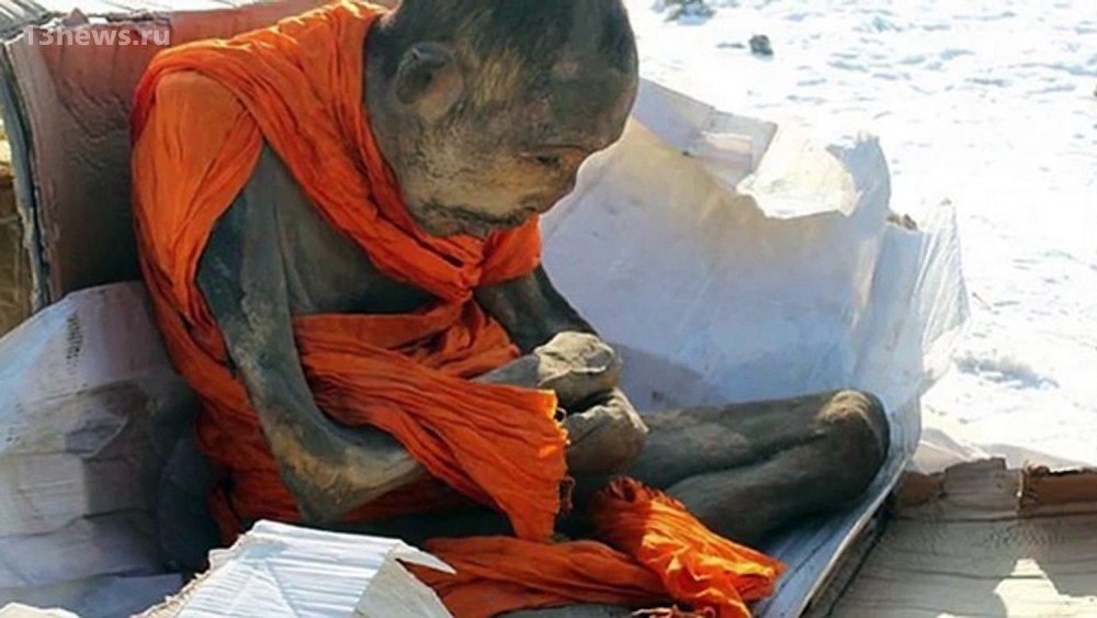 Ученые из Монголии заявили, что мумия тибетского монаха живая, но находится в трансе