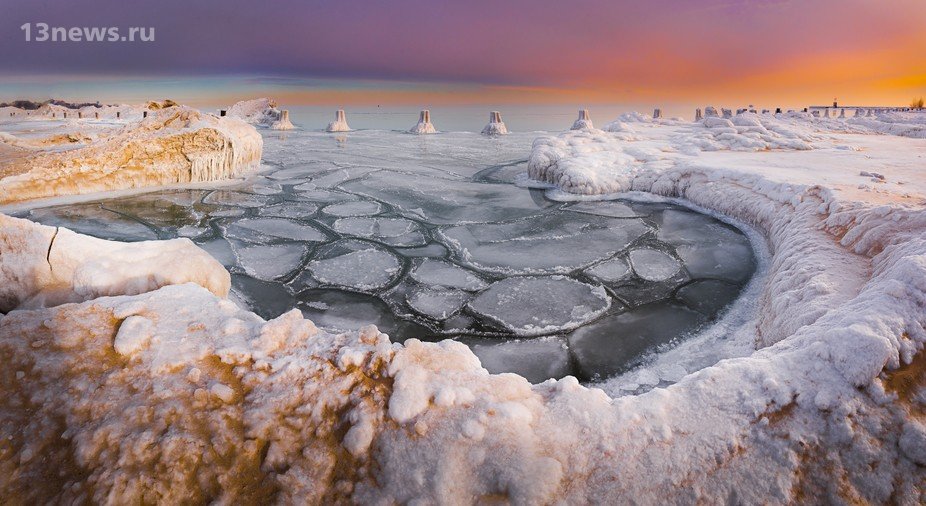 Пробудились "Ледяные вулканы" на озере Мичиган