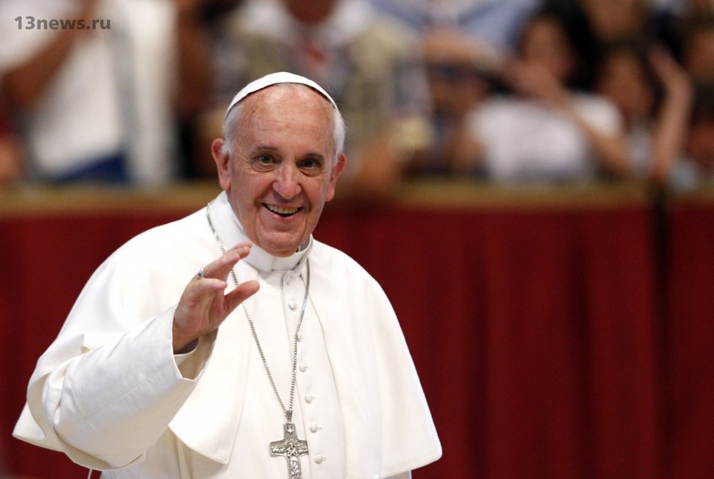 Папа Римский предрек ад всем любителям голосовых сообщений в мессенджерах