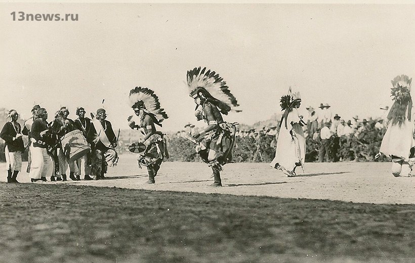 Ритуальные танцы мужчин племени. Индейцы Хопи. Племя Хопи. Индейский народ Хопи. Древних индейцев Хопи.