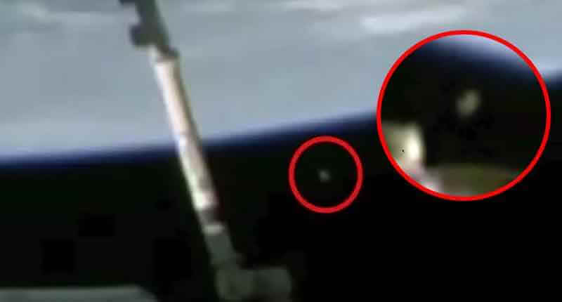 Камеры МКС вновь сняли НЛО, мчащийся возле Земли в прямом эфире