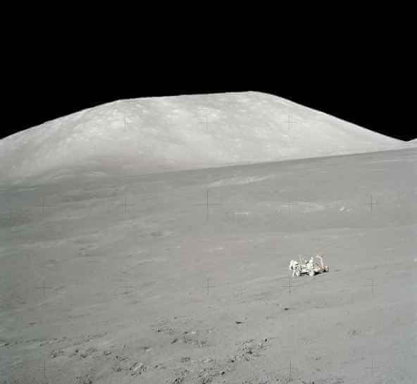 NASA опубликовало редкие кадры миссии Аполлон-17 на Луне