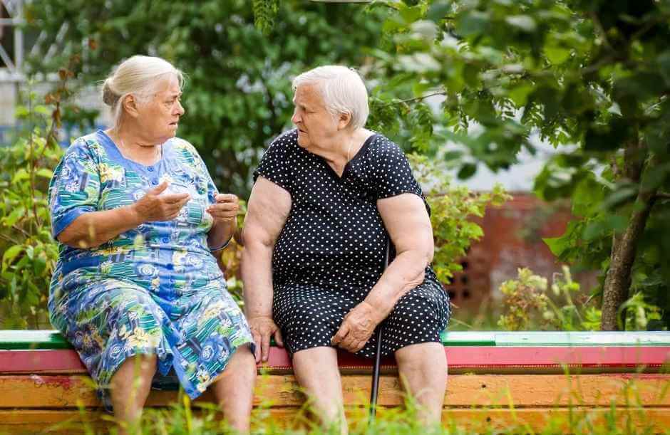 Исследование: движение лучше способствует долгосрочному снижению веса у пожилых людей, чем физические упражнения