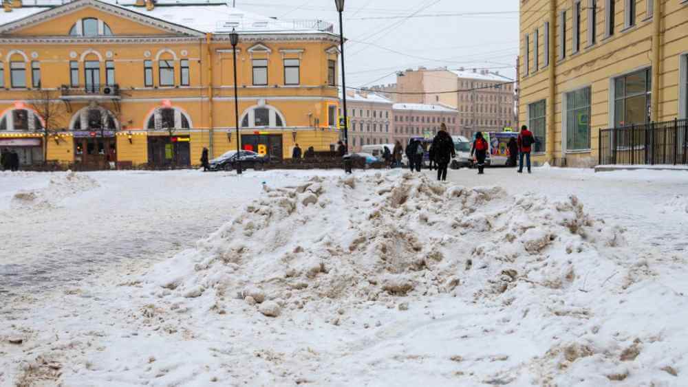 На портале «Наш Санкт-Петербург» множатся жалобы в связи с плохой уборкой снега