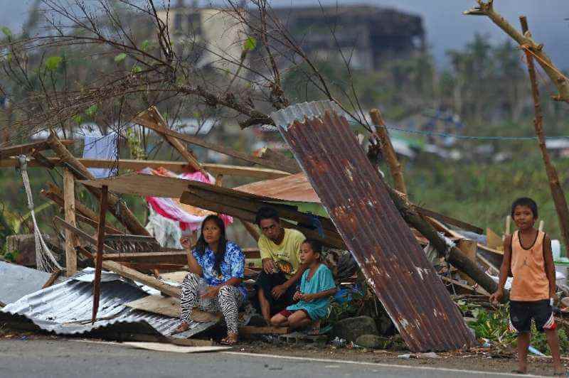 Число погибших от тайфуна на Филиппинах возросло до 388 человек