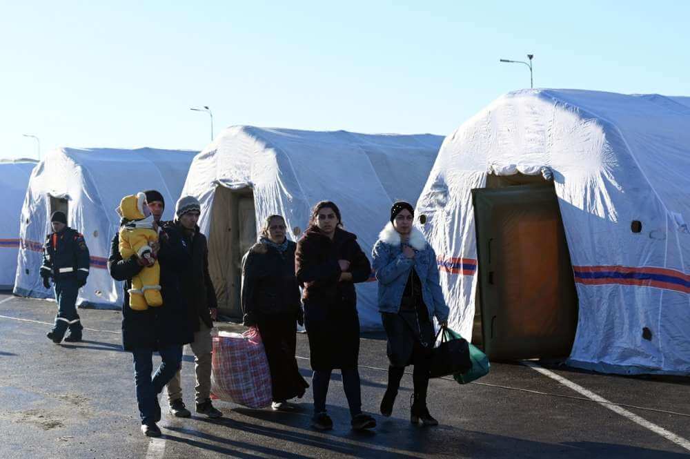Ростовская область ввела режим ЧС из-за наплыва беженцев из Донбасса