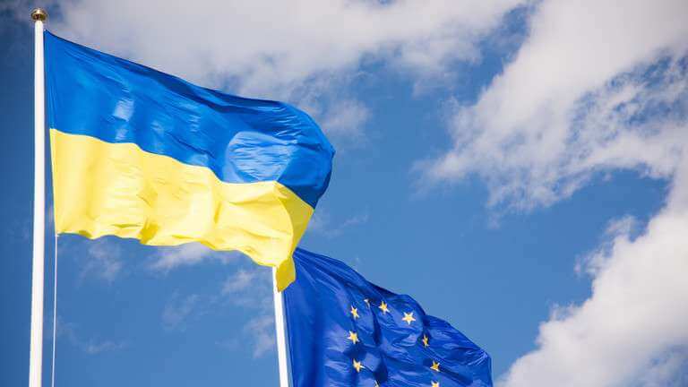 Зеленский призывает принять срочное решение о членстве Украины в ЕС