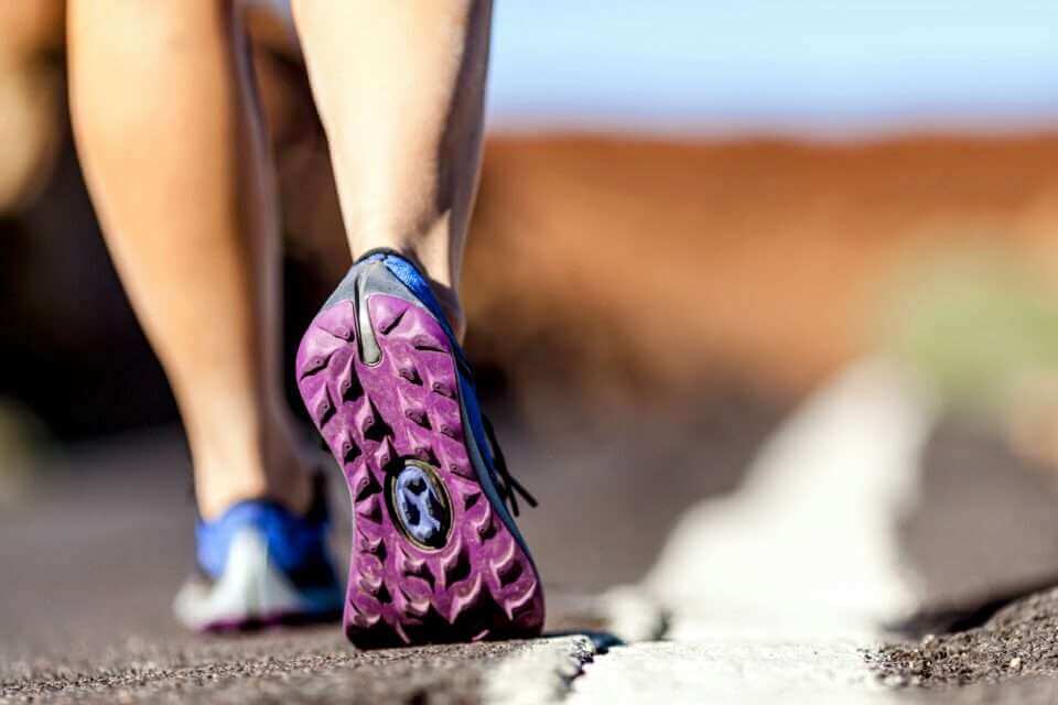 Польза для здоровья от 10 000 шагов увеличивается при более быстром темпе, исследование