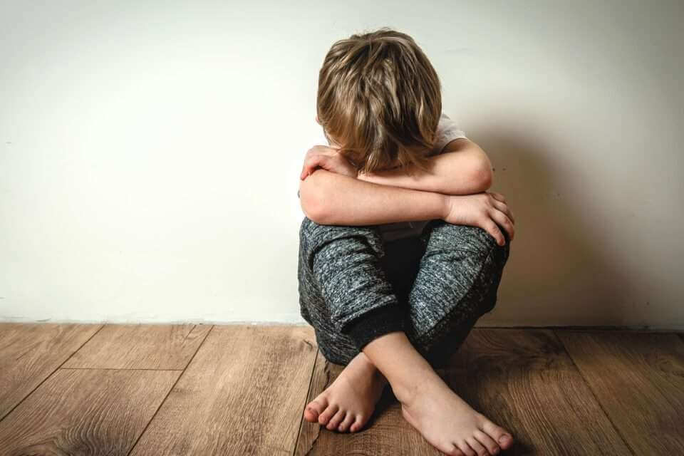 Вербальное насилие может быть столь же вредным для детей, как и физическое